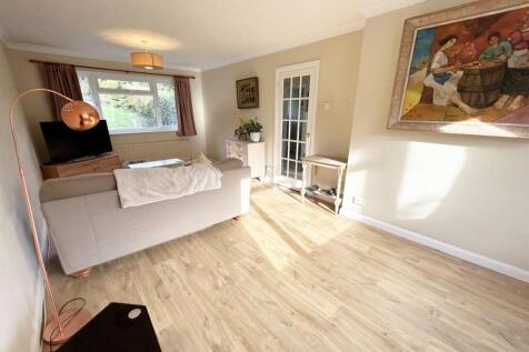 Sitting/Dining Room