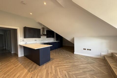 Lounge / Kitchen