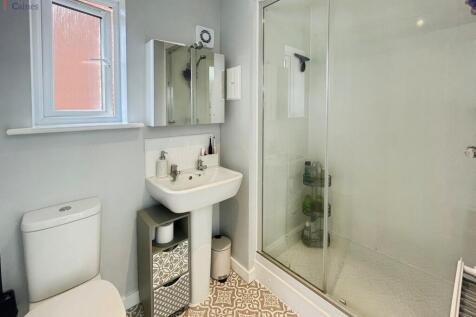 En-suite shower room