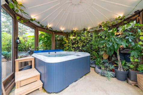 Property Image 28