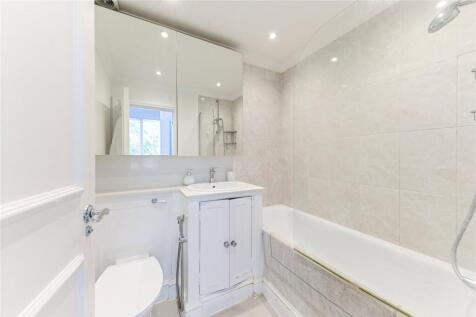 En Suite Bathroom