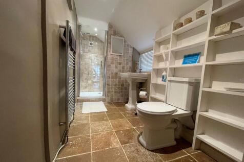 downstairs shower ro