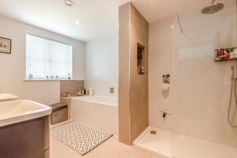 En Suite Bathroom
