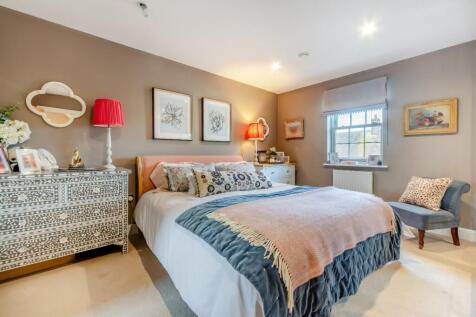 Main Bedroom 2