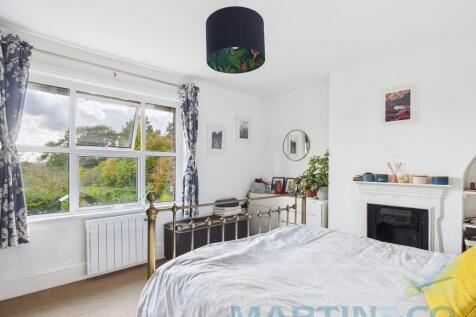 CAM01059G0-PR0319...