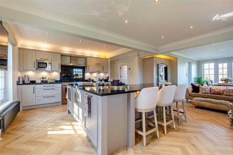 Kitchen/Breakfast Rm