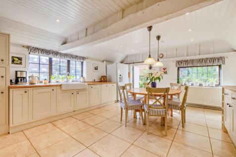 Kitchen/Breakfast Rm