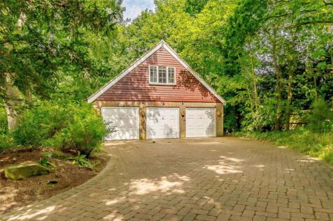 Triple Garage