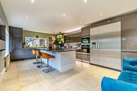 Kitchen/Breakfast Rm