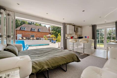 Pool House