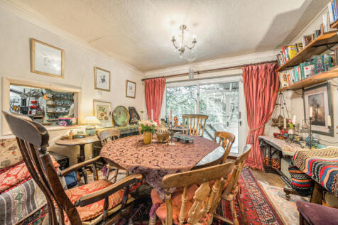 1369684-10-68f8a8...