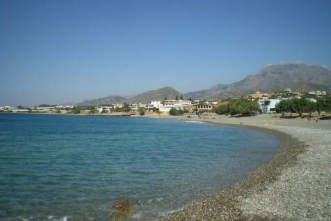 APMAK1 - Kalamokanias Beach in front of the house