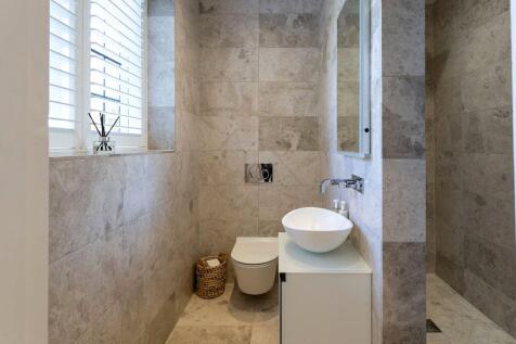 En Suite Shower