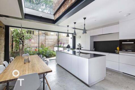  Kitchen (Main)