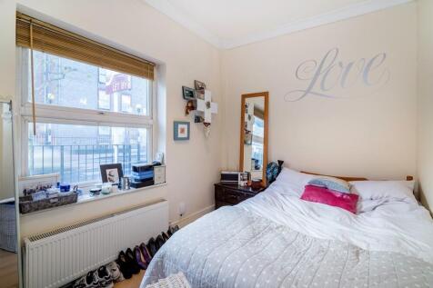 bedroom leighton roa