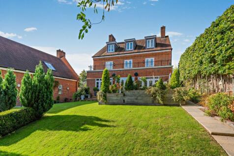 Garden &amp; Rear