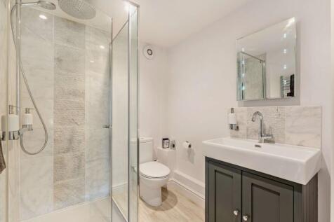 En Suite Shower