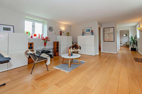 Cottage Reception