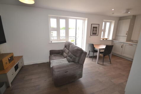 Lounge/Kitchen