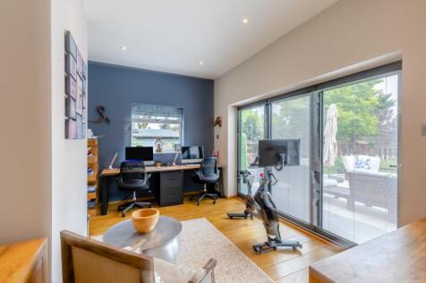 Office/Playroom/Gym