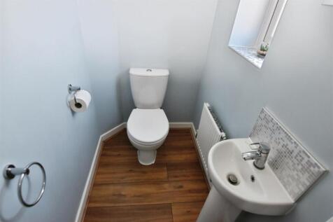 Cloakroom / W.C.