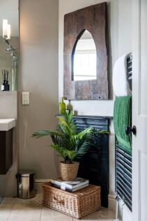 Bathroom details