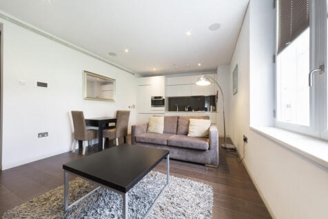 Living Room &amp; Kitche