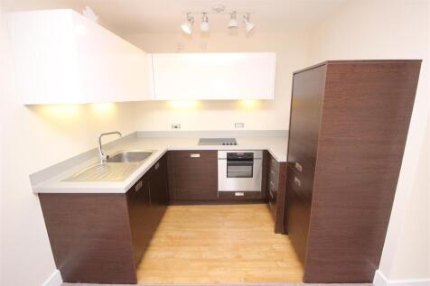 FITTED KITCHEN