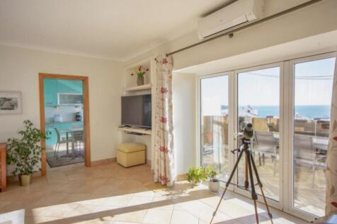 Villa with panoramic sea views and terraces