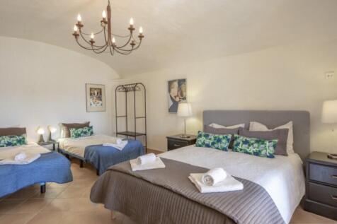Villa with panoramic sea views and terraces