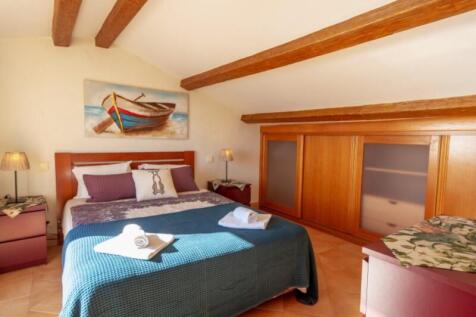 Villa with panoramic sea views and terraces
