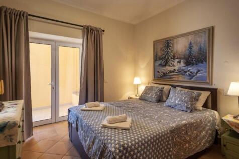 Villa with panoramic sea views and terraces