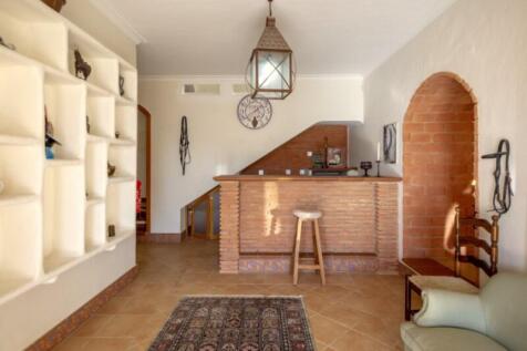 Villa with panoramic sea views and terraces
