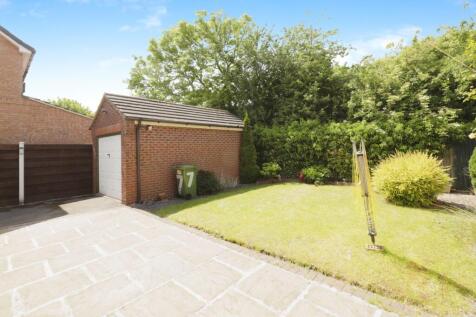 Rear Garden (1)