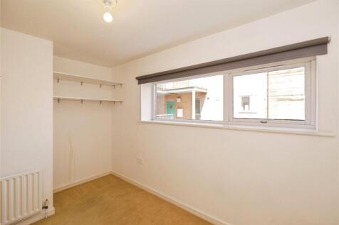 Second Bedroom (2)