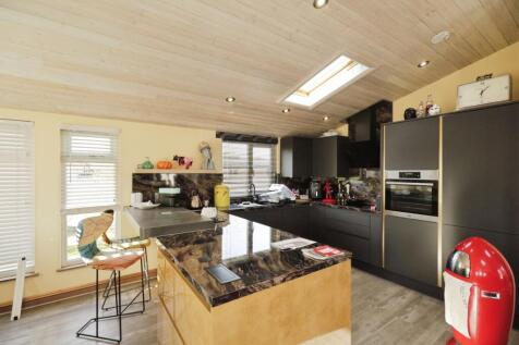 Kitchen (1)