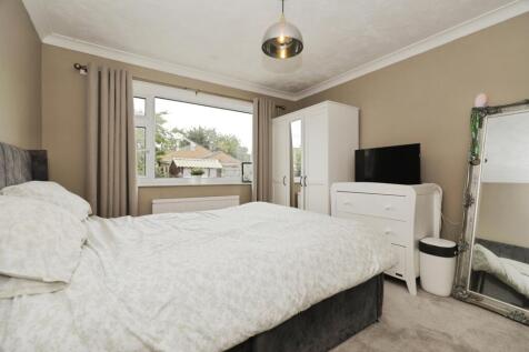 Bedroom One (2)