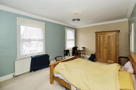 Bedroom One (2)