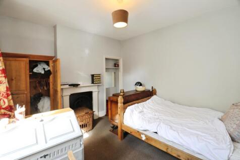Bedroom Two (2)