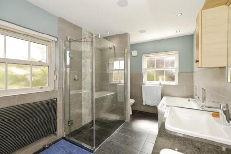 En-Suite 1