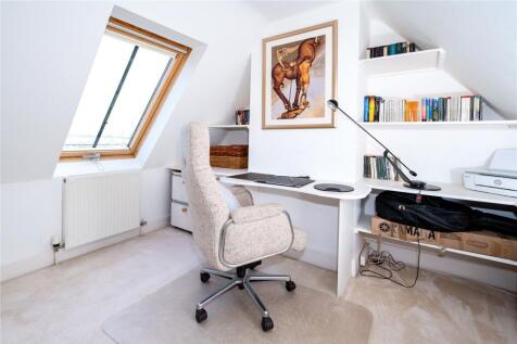 Bedroom 5/Study