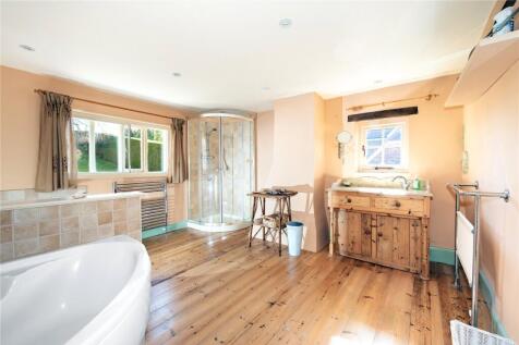 Bath/Shower Room