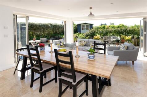 Breakfast Room Area