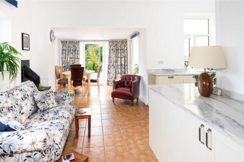 Kitchen/Breakfast 2