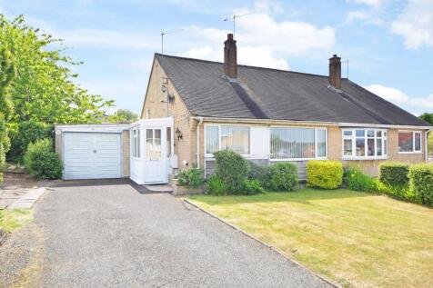 Front garden and driveway