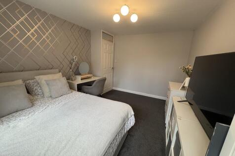 Bedroom 2 Pic 2 J...