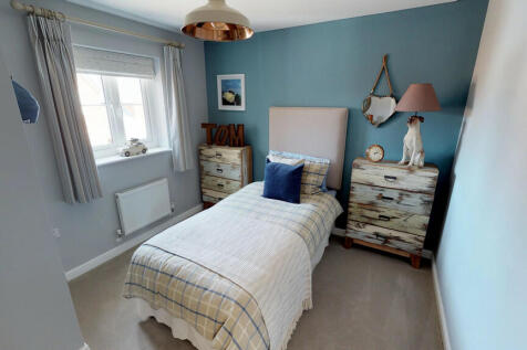 Llandow-4-bed-Bed...