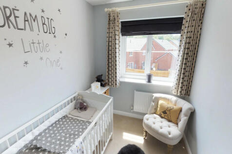 Llandow-4-bed-Bed...