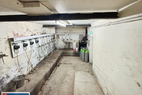 9aec0fb8-5C-4673-...