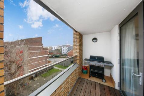 Property Image 4
